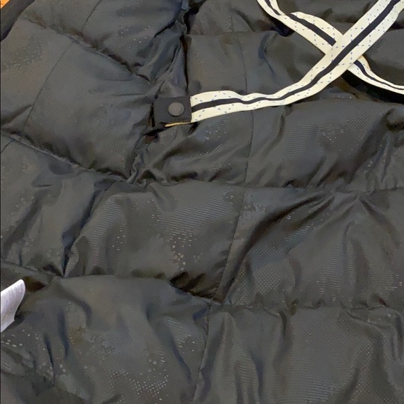 SOLD NWT Aritzia TNA Bancroft Parka Down Coat - Picture 11 of 15